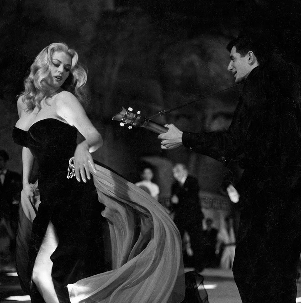 The Foreign Film Renaissance on American Screens 1946-1973