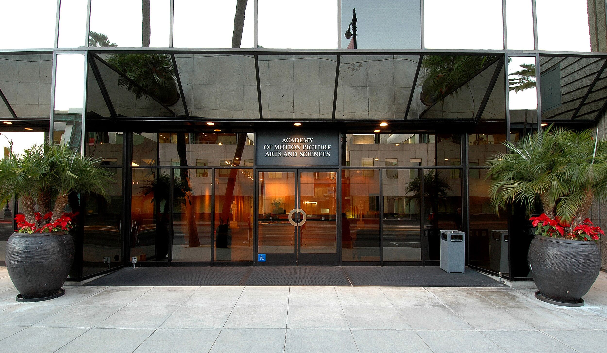 THEATERS Oscars Academy Of Motion Picture Arts And Sciences theaters-oscars-academy-of-motion-picture-arts-and-sciences