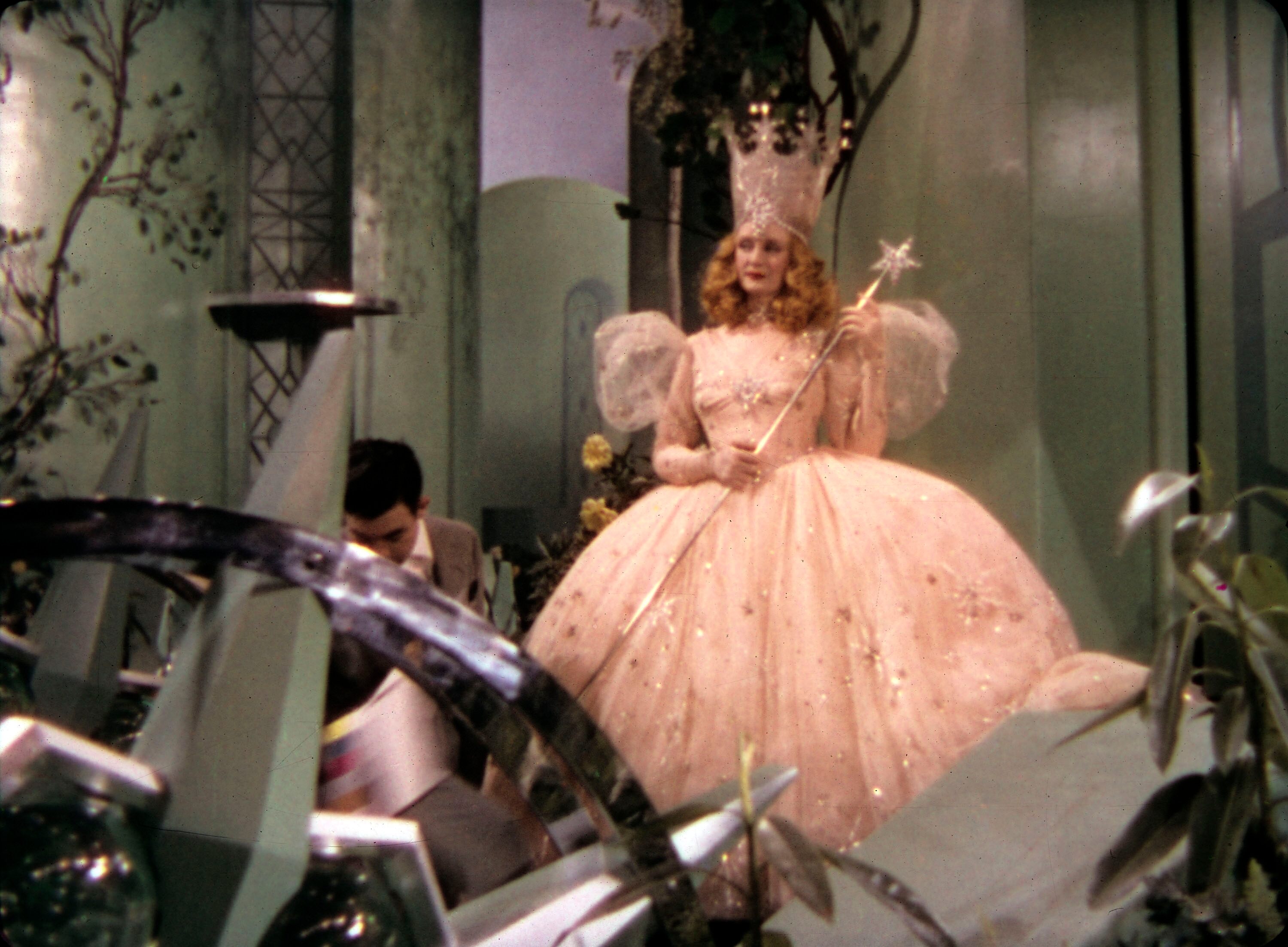 glinda-the-good-witch-the-early-years-oscars-academy-of-motion